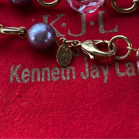 VINTAGE GOLD TONE KJL KENNETH JAY LANE AMETHYST LUCITE FAUX PEARL BEAD NECKLACE - Picture 2 of 5